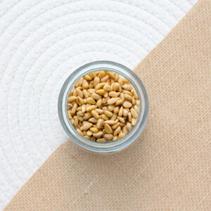 Pignons de pin biologiques <span class="product-weight">(100g)</span>